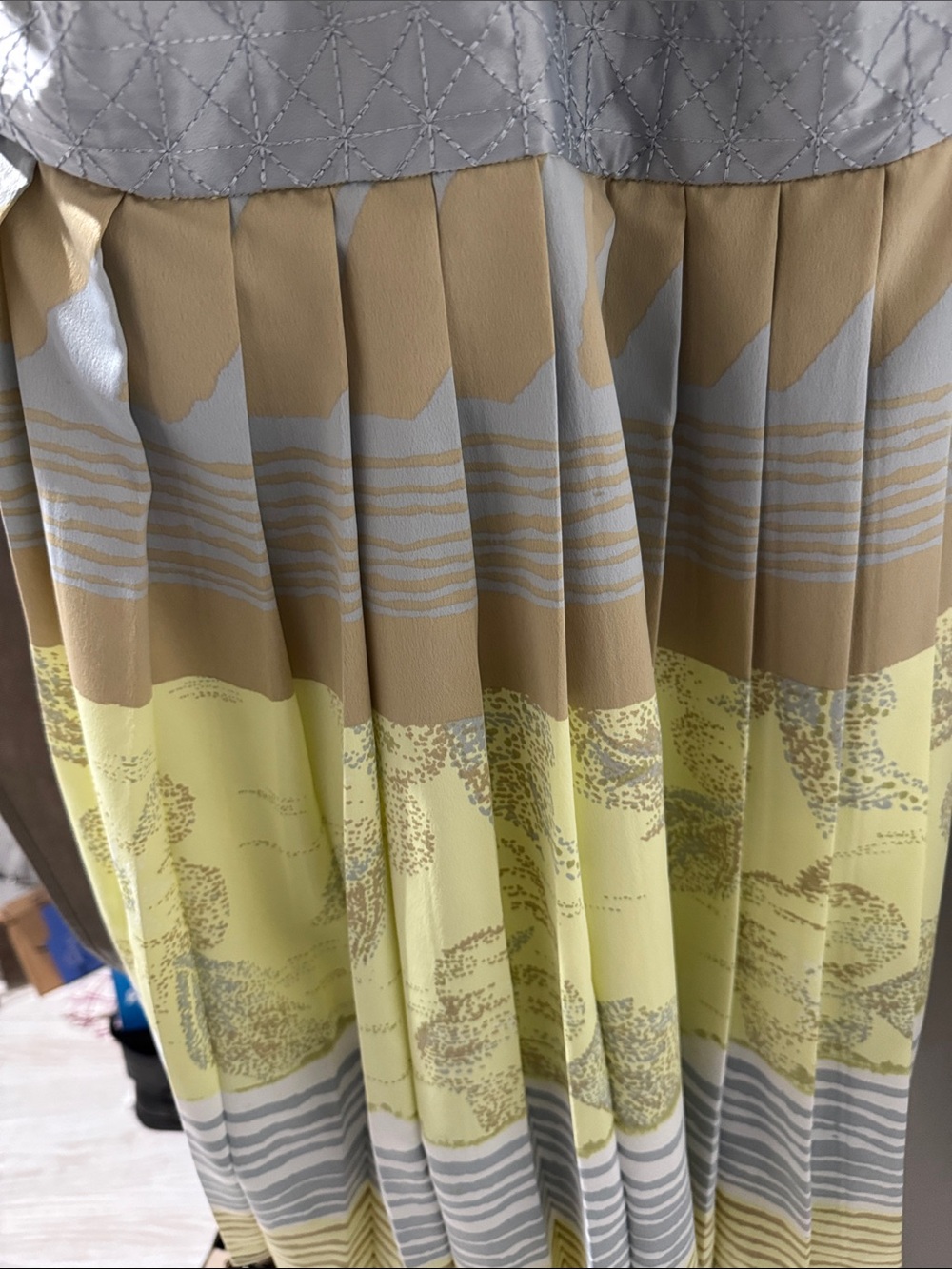 BCBGirls Yellow and Light Gray Print Dress - Picture 4 of 4